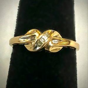 10k gold diamond ring